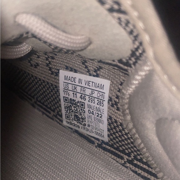 Yeezy Boost 350 V2 ‘slate’